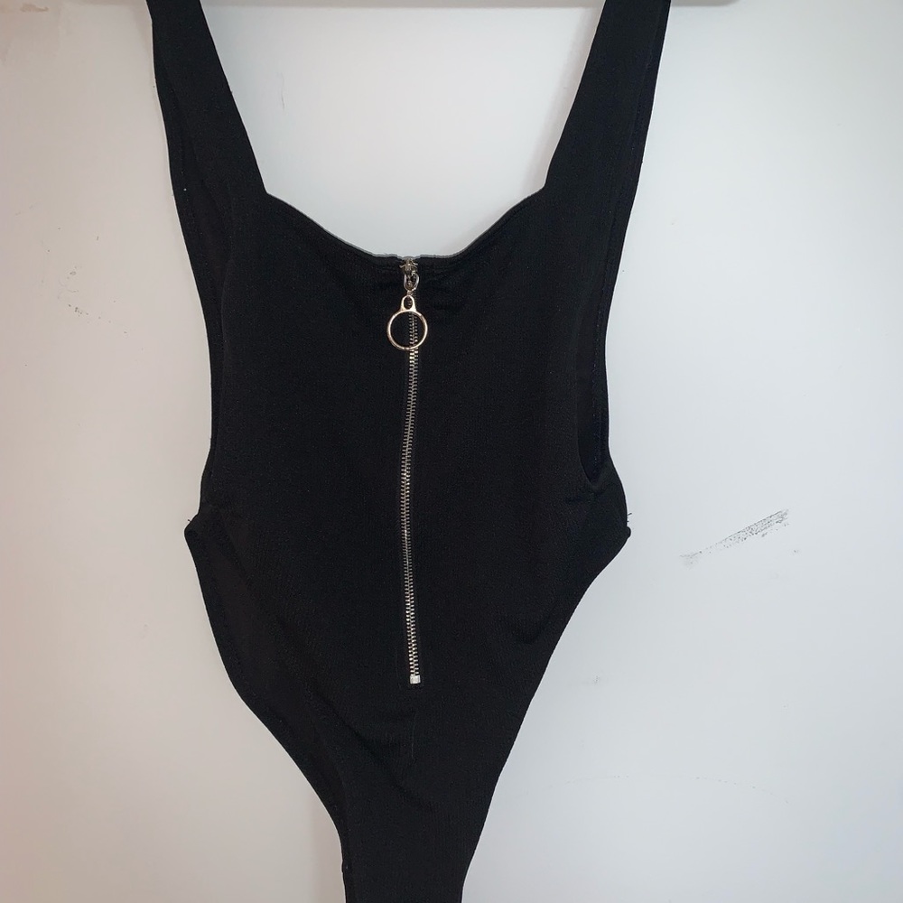 Motel Swim O-ring side Cut One-Piece
